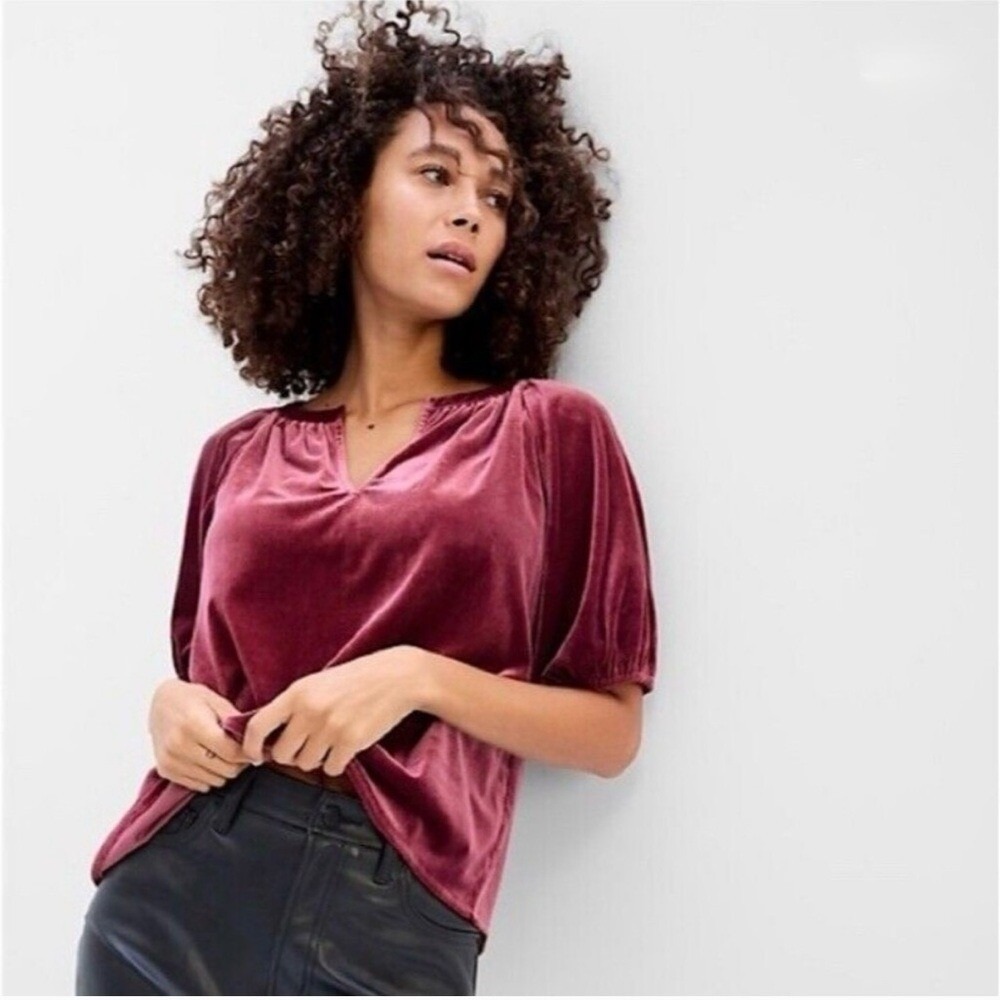 GAP Womens Velvet Puff Sleeve Split Neck Top Berry Burgundy Small Blouse NWT